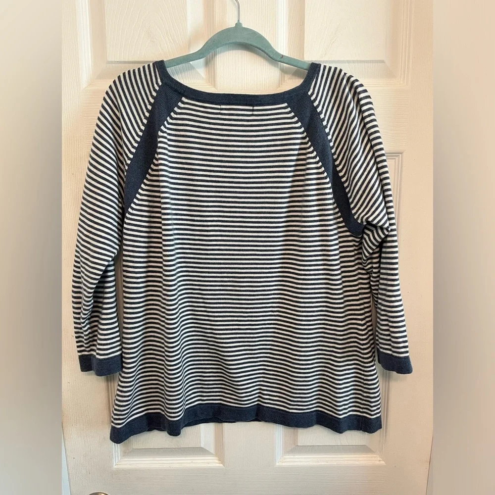 Liz Claiborne cotton sweater - Picture 2 of 4